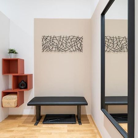 Artful 1Br Suite, City Nearby By Hm Bécs Kültér fotó