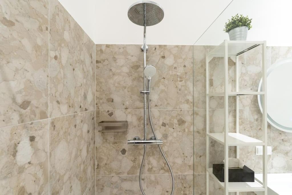 Artful 1Br Suite, City Nearby By Hm Bécs Kültér fotó
