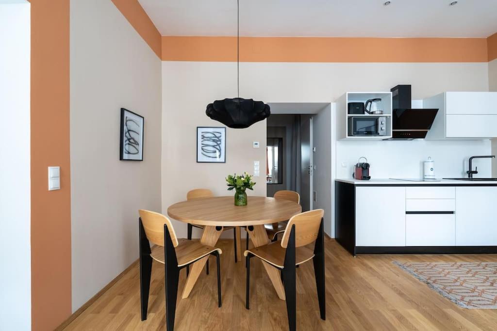 Artful 1Br Suite, City Nearby By Hm Bécs Kültér fotó